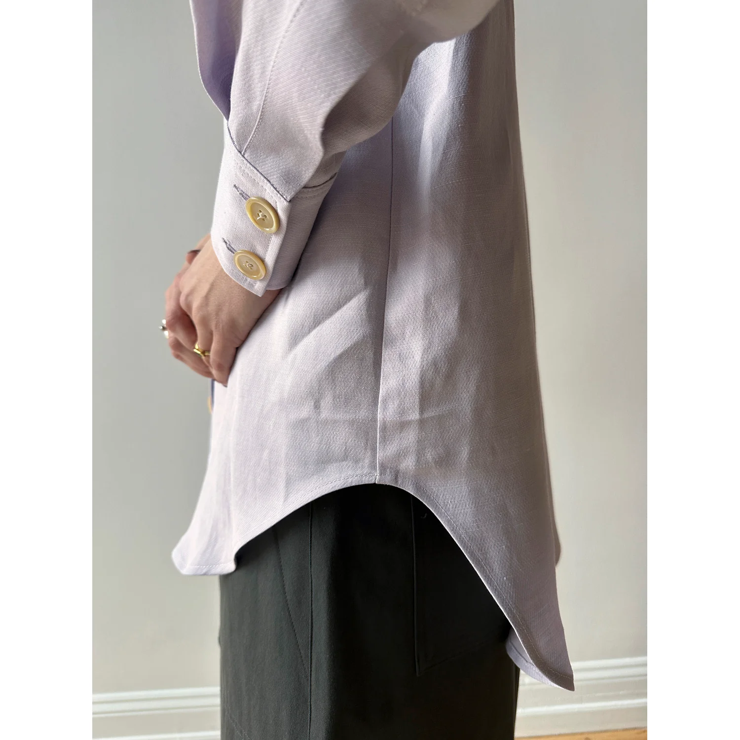 Caron Callahan Carissa Shirt in Lilac Silk Linen - Image 6