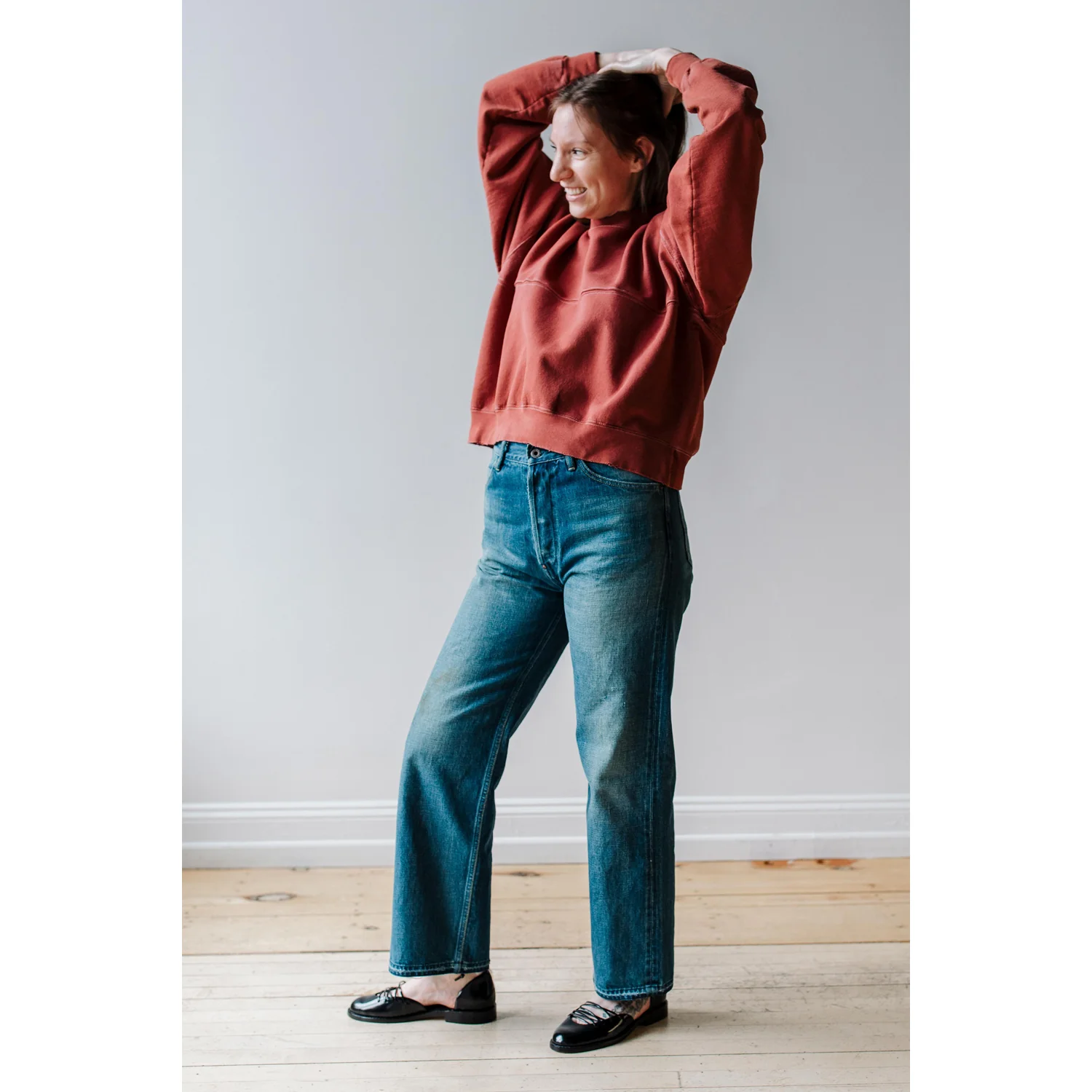 Chimala Narrow Straight Cut in Dark Wash - Image 7