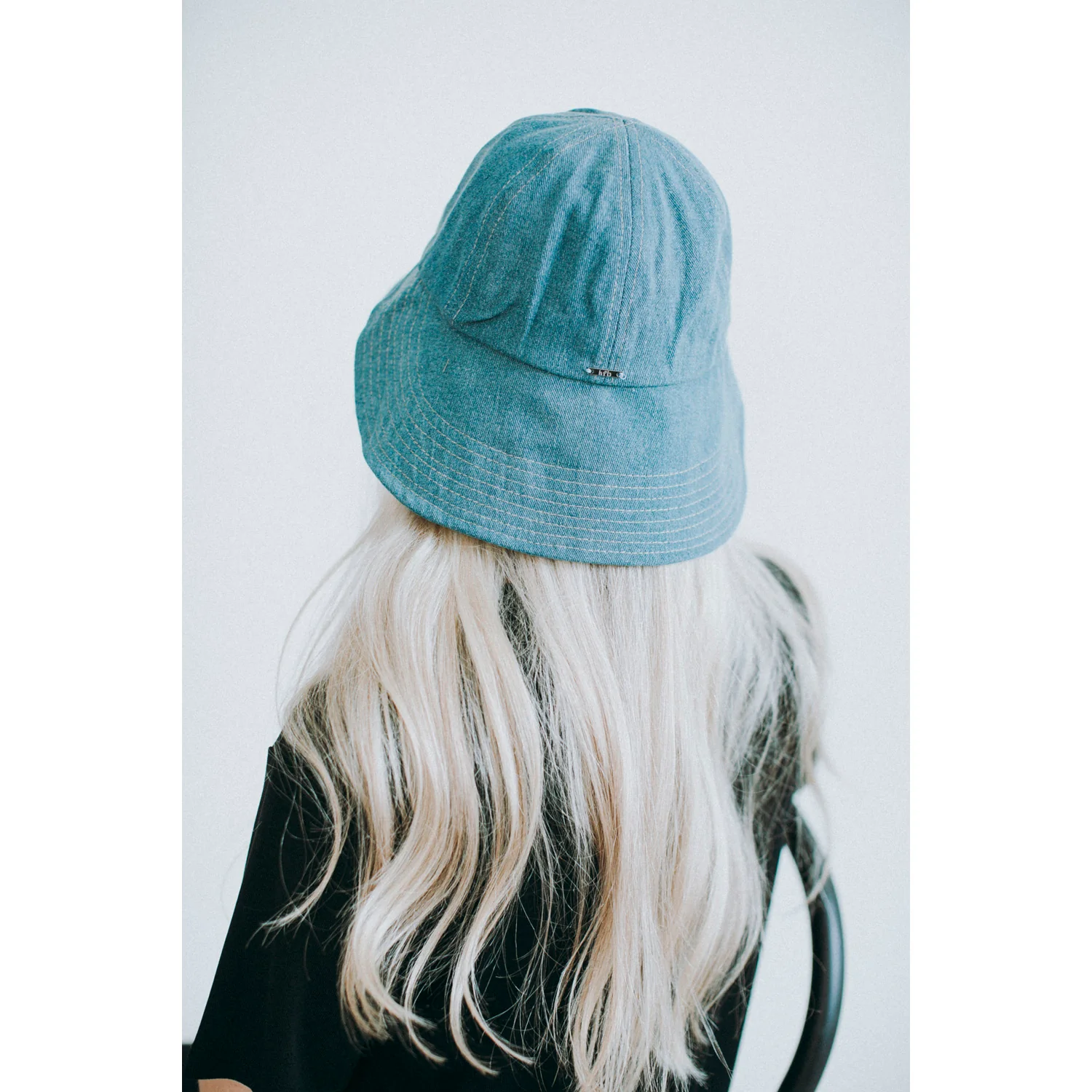 Hansel from Basel Tulip Bucket Hat in Denim - Image 5