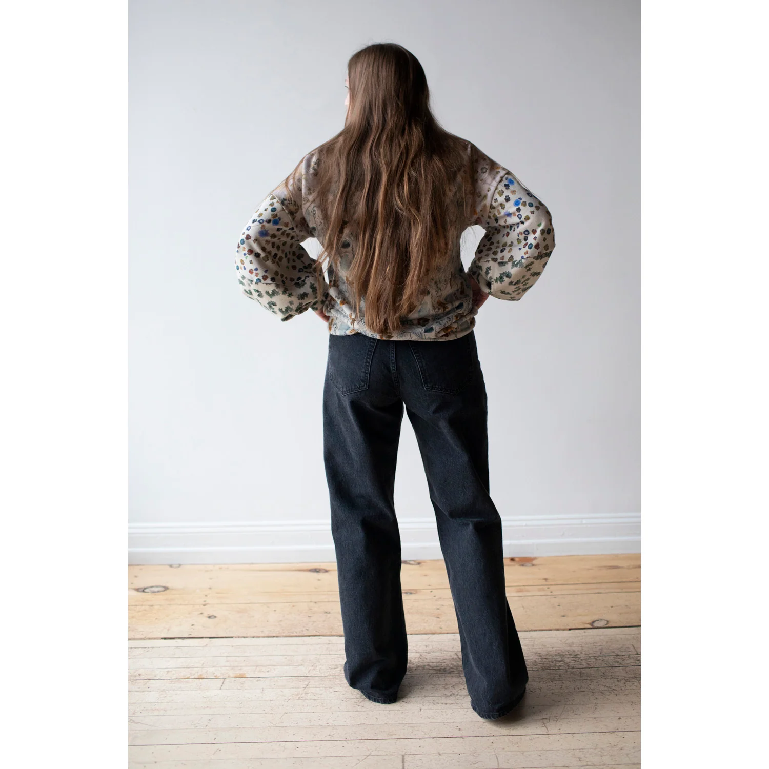 Hope Beat Jeans in Washed Black - Image 12