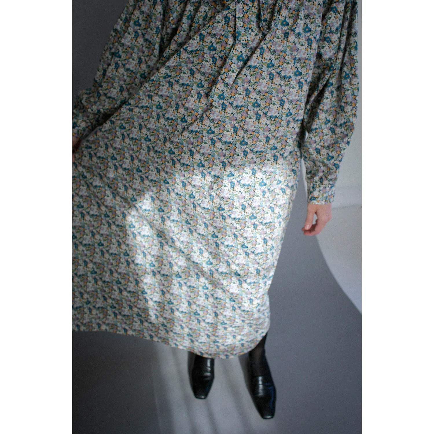 Kasmaria Tana Lawn Smock Dress in Liberty of London Libby Print - Image 12