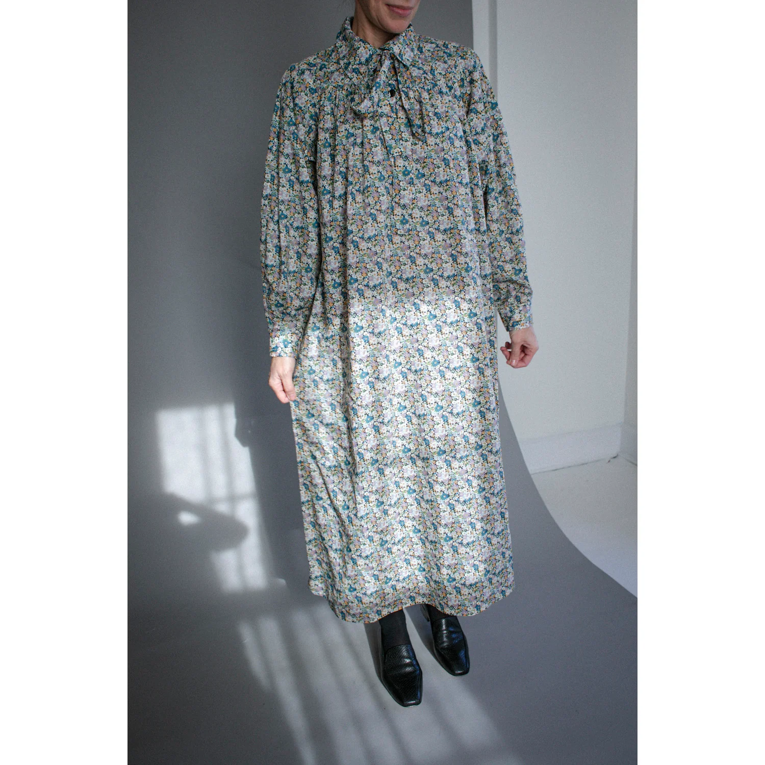 Kasmaria Tana Lawn Smock Dress in Liberty of London Libby Print - Image 9