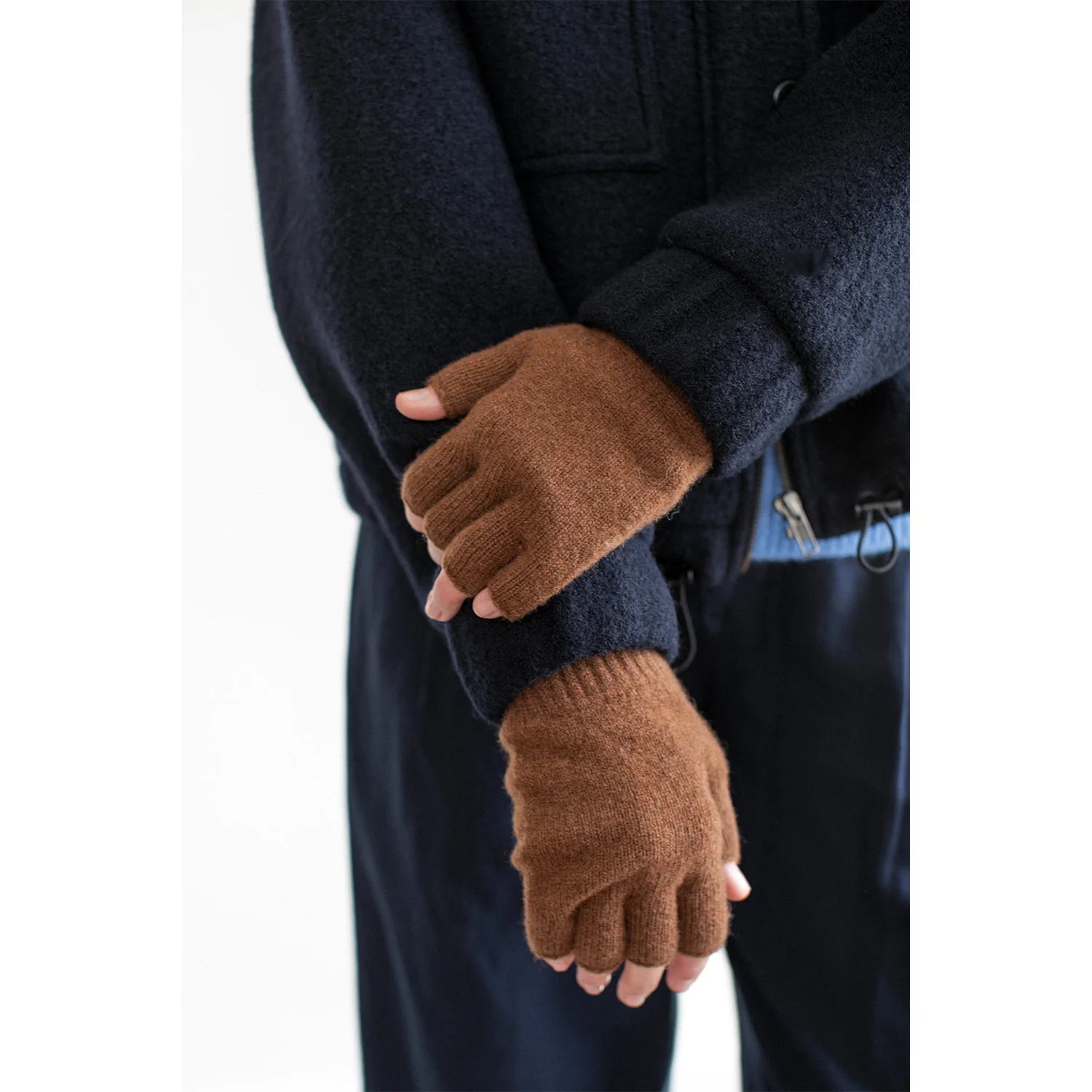 MHL. Cut Off Glove in Conker Lambswool - Image 3