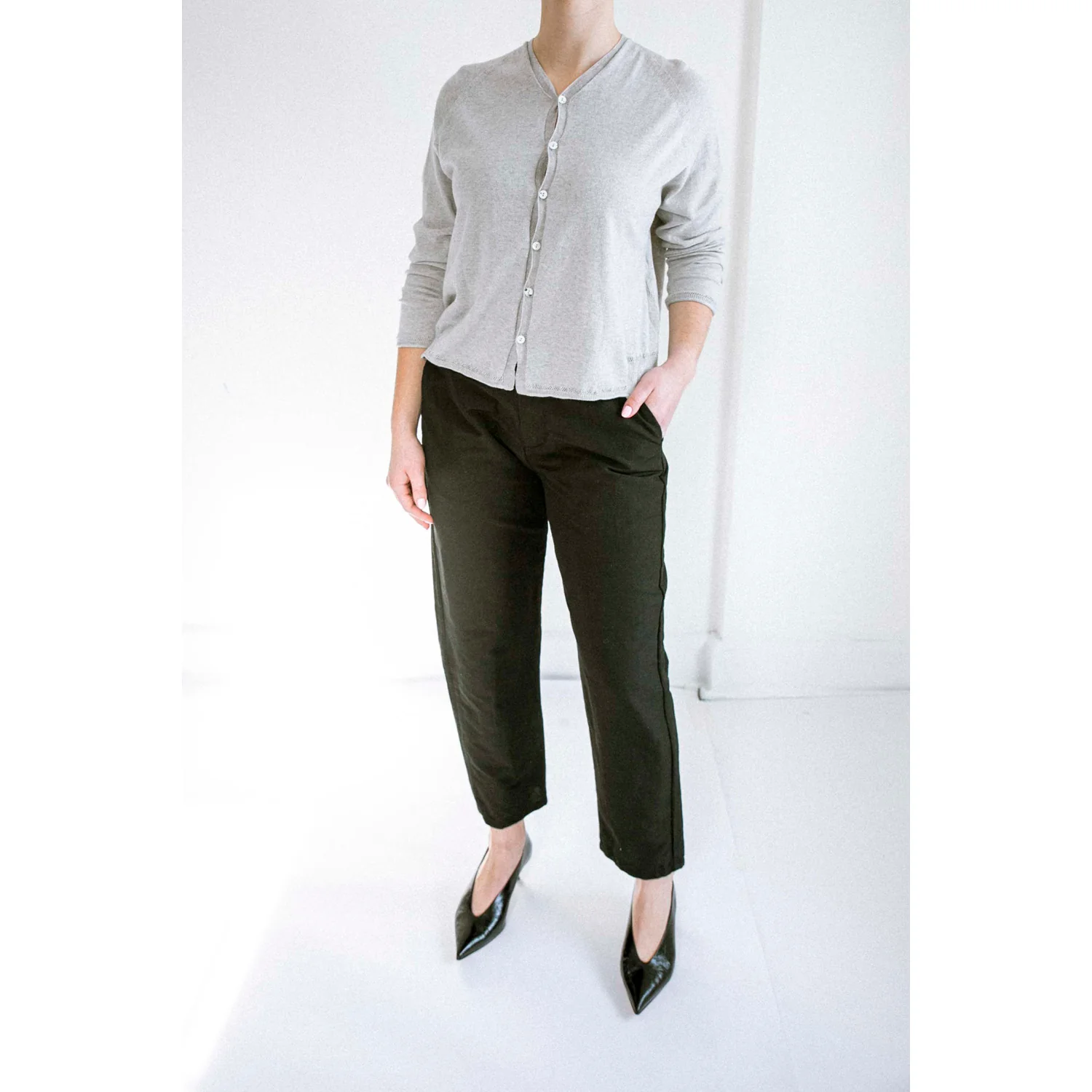Pas de Calais High Density Linen Cotton Pants in Black - Image 5