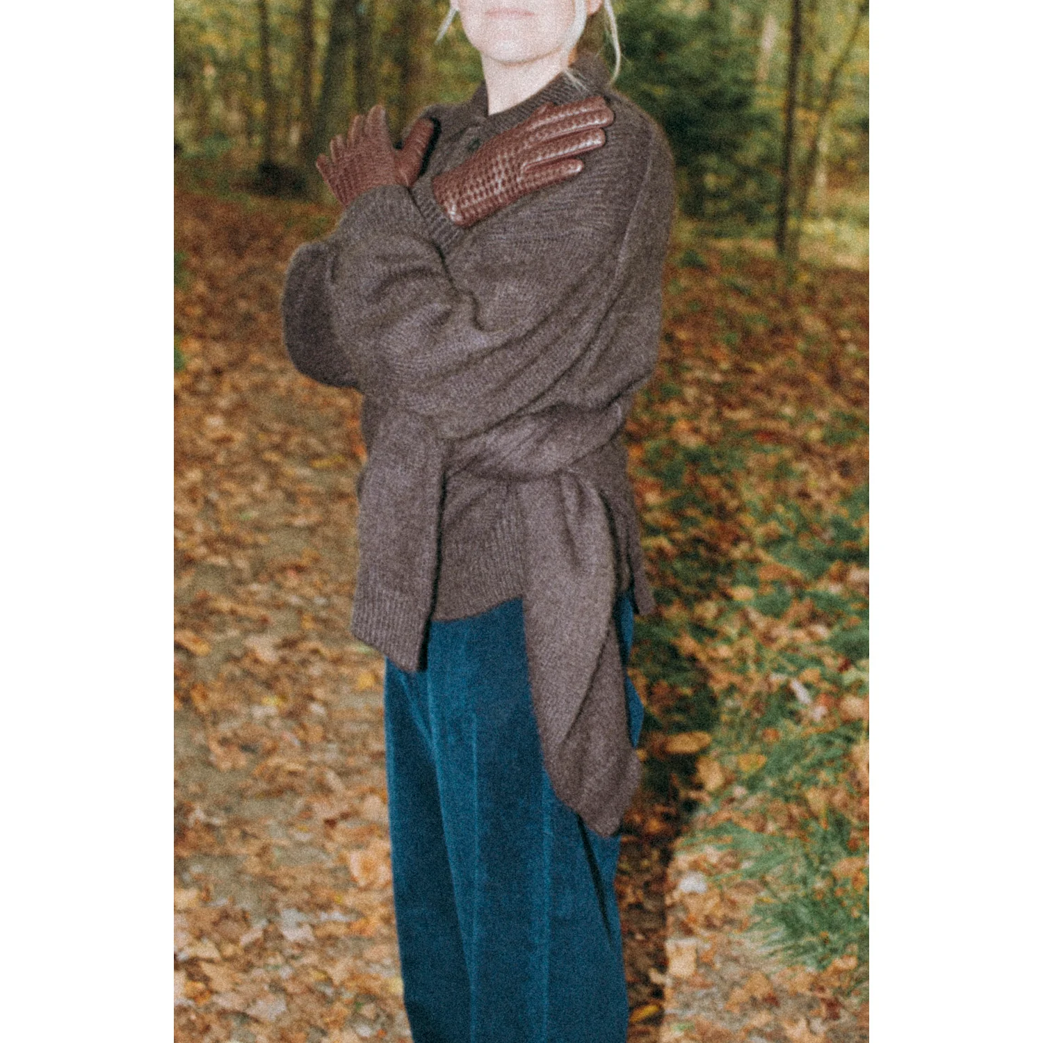 Bembien Emil Gloves in Brown - Image 7