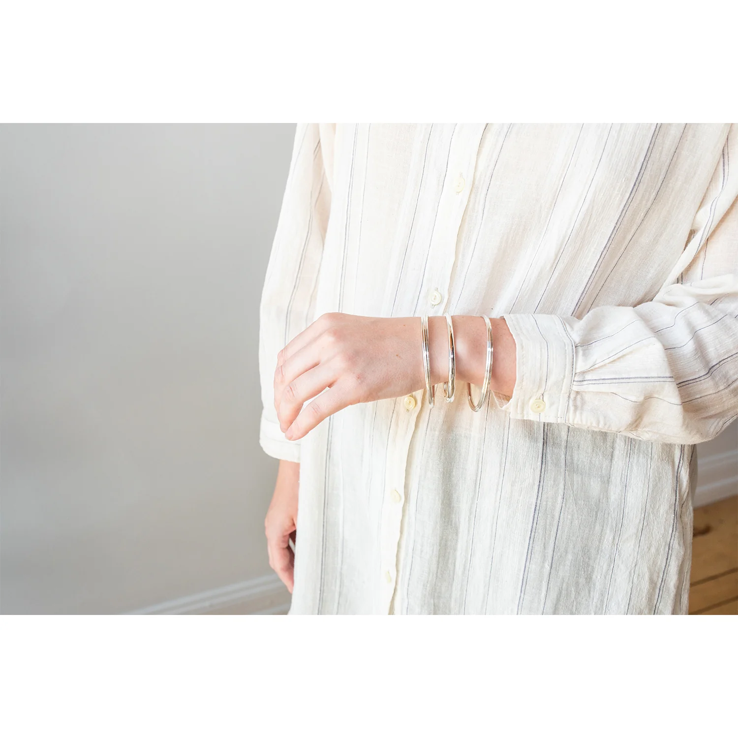 Ursa Major Simple Tapered Bangle in Sterling Silver - Image 5